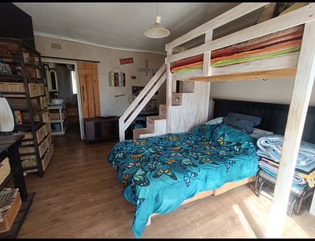 3 BEDROOM HOUSE TO LET IN FLORA GARDENS